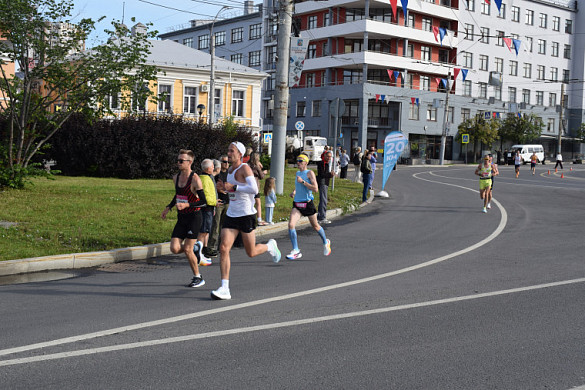 В Иванове стартовал полумарафон «Бегом по Золотому кольцу»